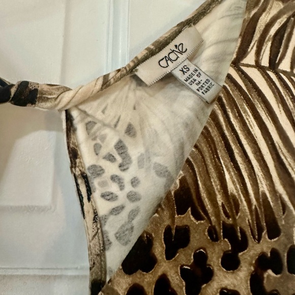 CACHE TROPICAL-ANIMAL PRINT SLEEVELESS SHIRT - Picture 3 of 7